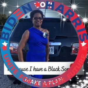 Meet your Posher, Cassandra